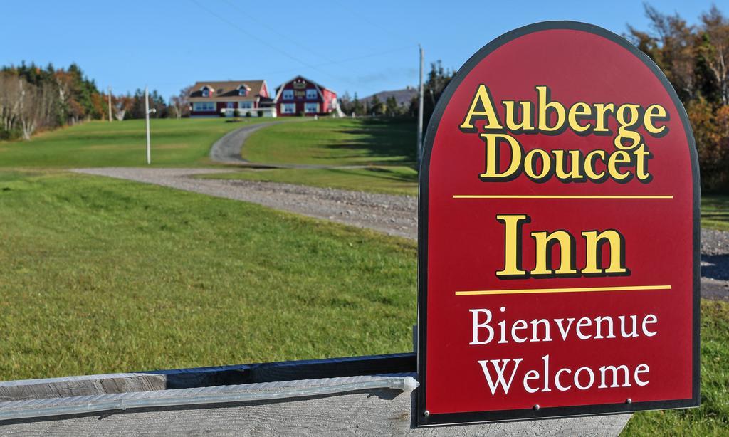 Auberge Doucet Inn Chéticamp Eksteriør bilde